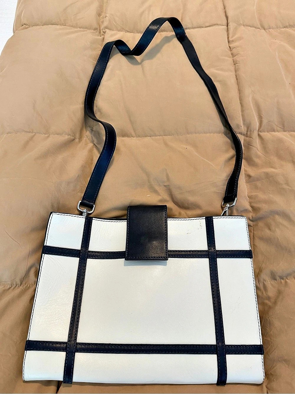 Vittoria Napoli Color Block Tote in White & Black